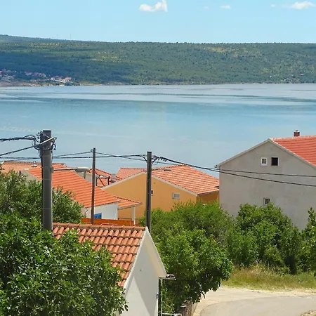 Viktoria With Pool Maslenica